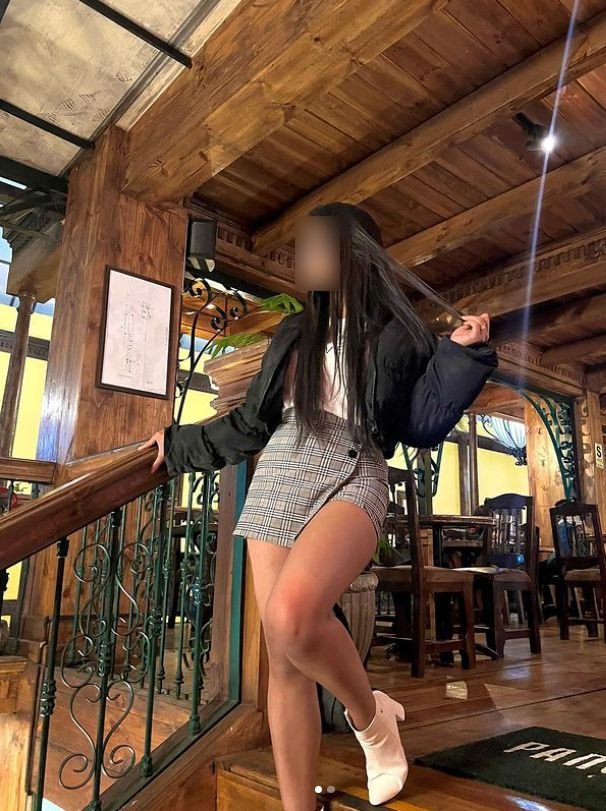 <a href='https://sexyplace.club/usuario7/post/479'>
<i class='fas fa-chevron-down'></i> Foto 9</a>